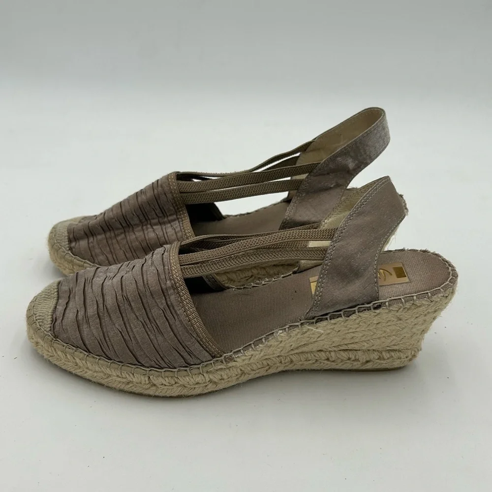VIDORRETA Corvara Beige Ruffle Mid Wedge Espadrilles